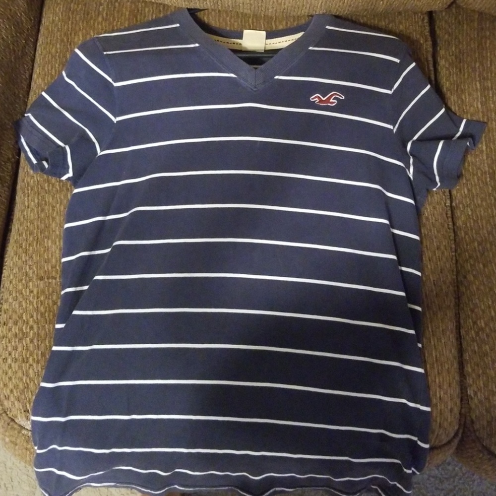 Hollister V Neck Tee Size Small Navy and white